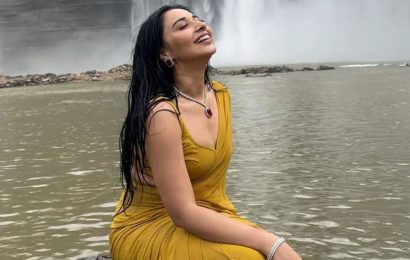 Taniya mittal rain photo